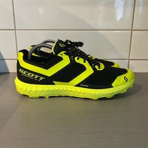 Scott Supertrac RC 2 Neon Yellow and Black Trail Running Shoes
